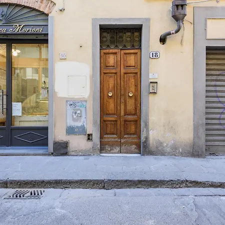 Santa Maria Novella Classic By Mmega Apartment
